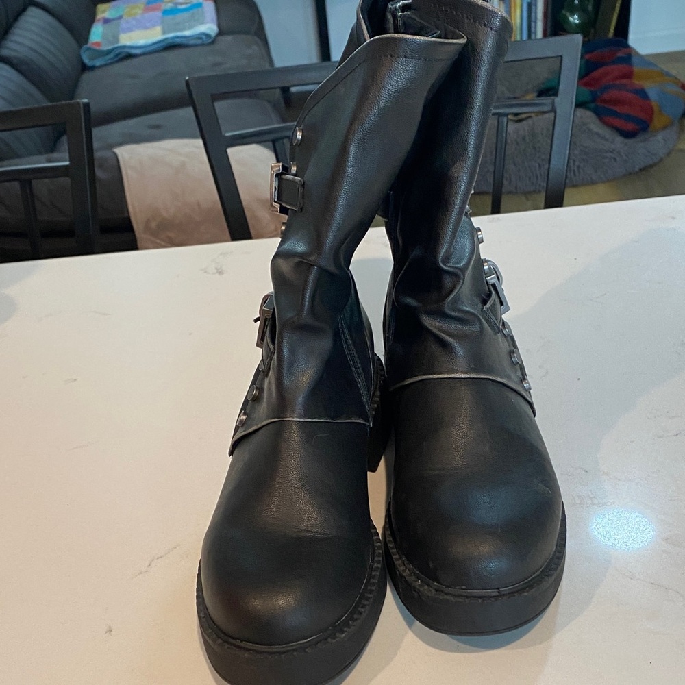 Black Leather Buckle Boots